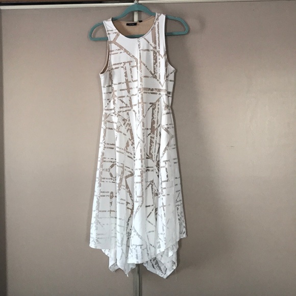 Dress - Picture 7 of 7